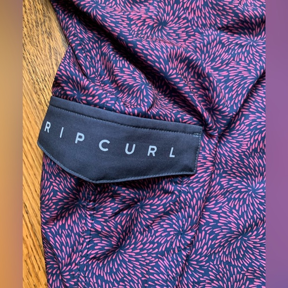 RIP CURL BATHING SUIT - Picture 4 of 6